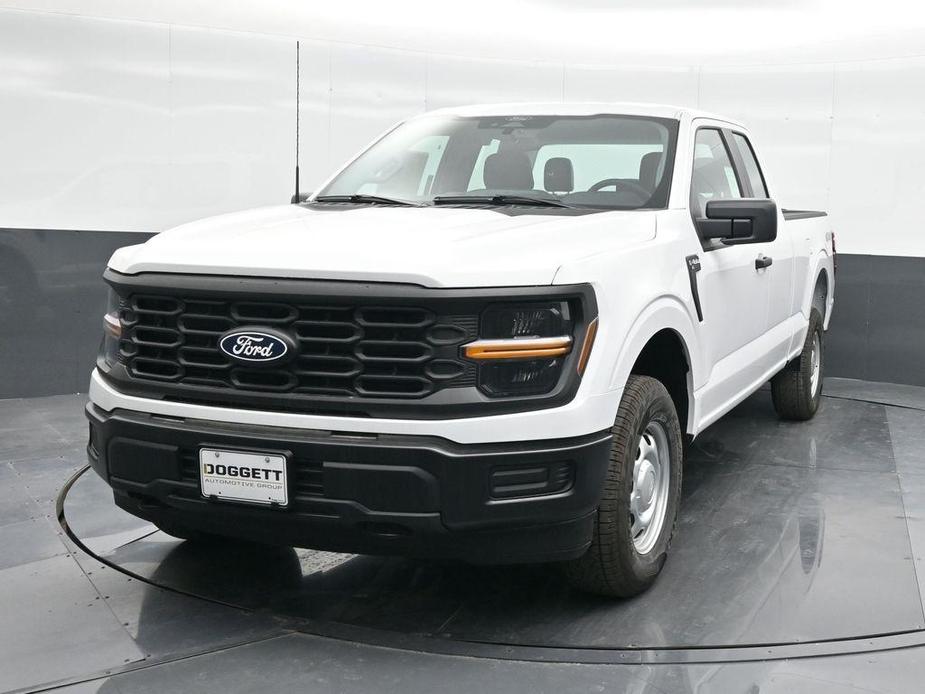 new 2024 Ford F-150 car, priced at $39,010