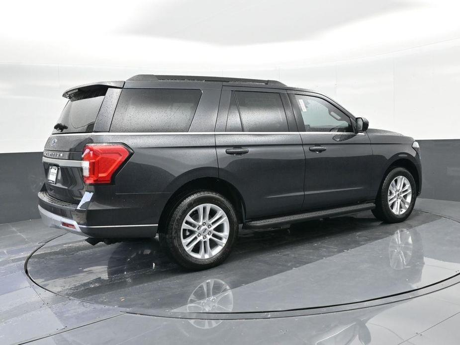 new 2024 Ford Expedition car, priced at $54,223