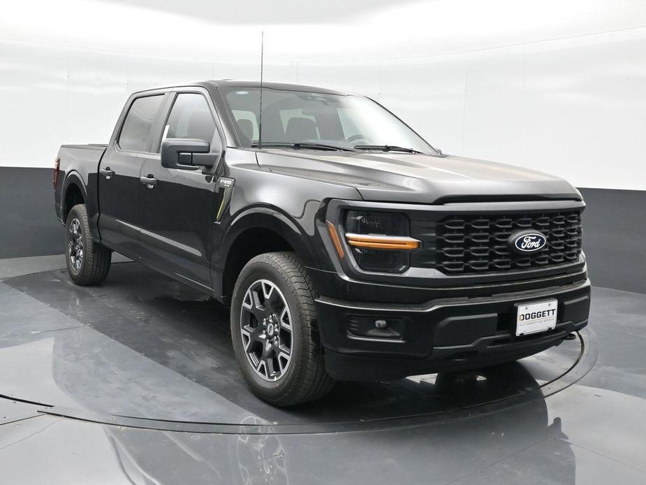 new 2024 Ford F-150 car, priced at $40,905