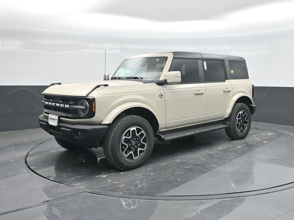 new 2025 Ford Bronco car, priced at $55,590