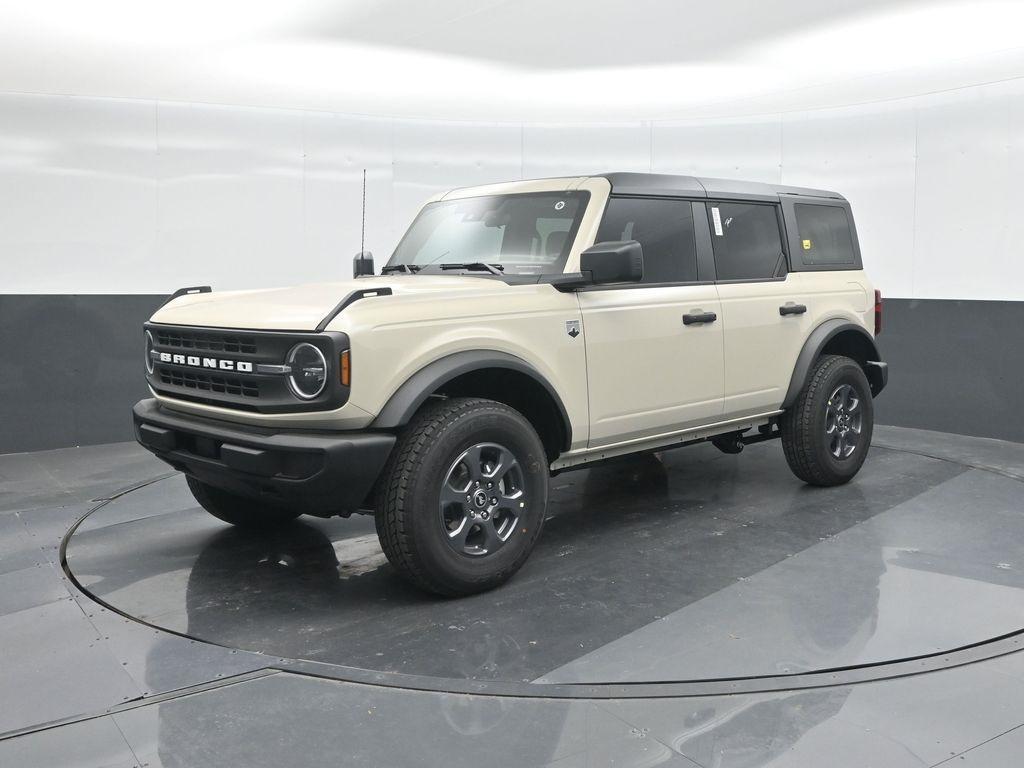 new 2025 Ford Bronco car, priced at $41,477