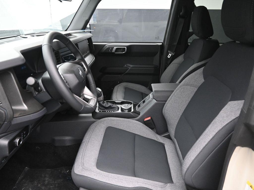 new 2025 Ford Bronco car, priced at $41,477