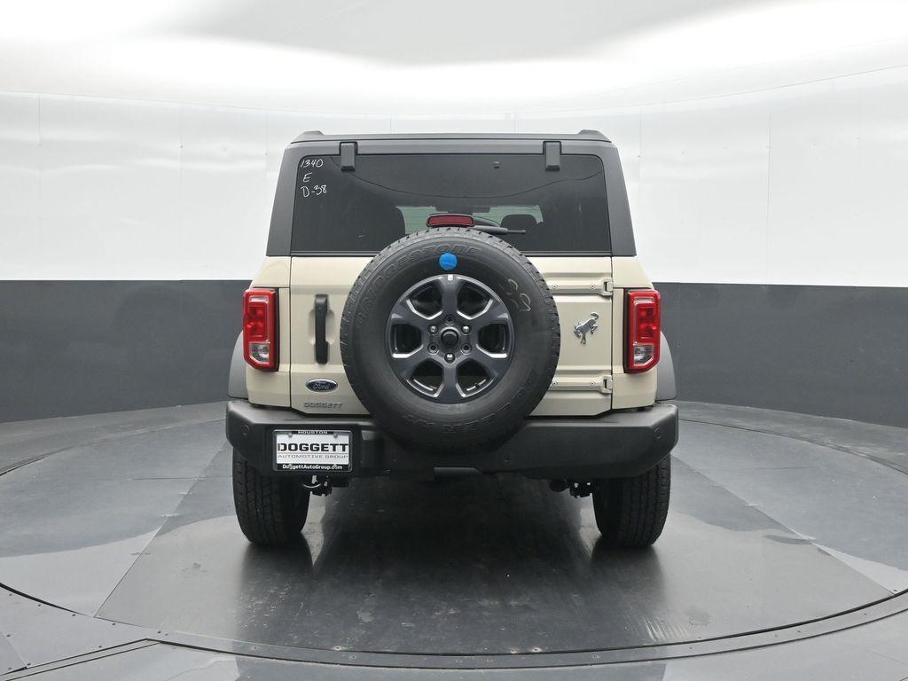 new 2025 Ford Bronco car, priced at $41,477