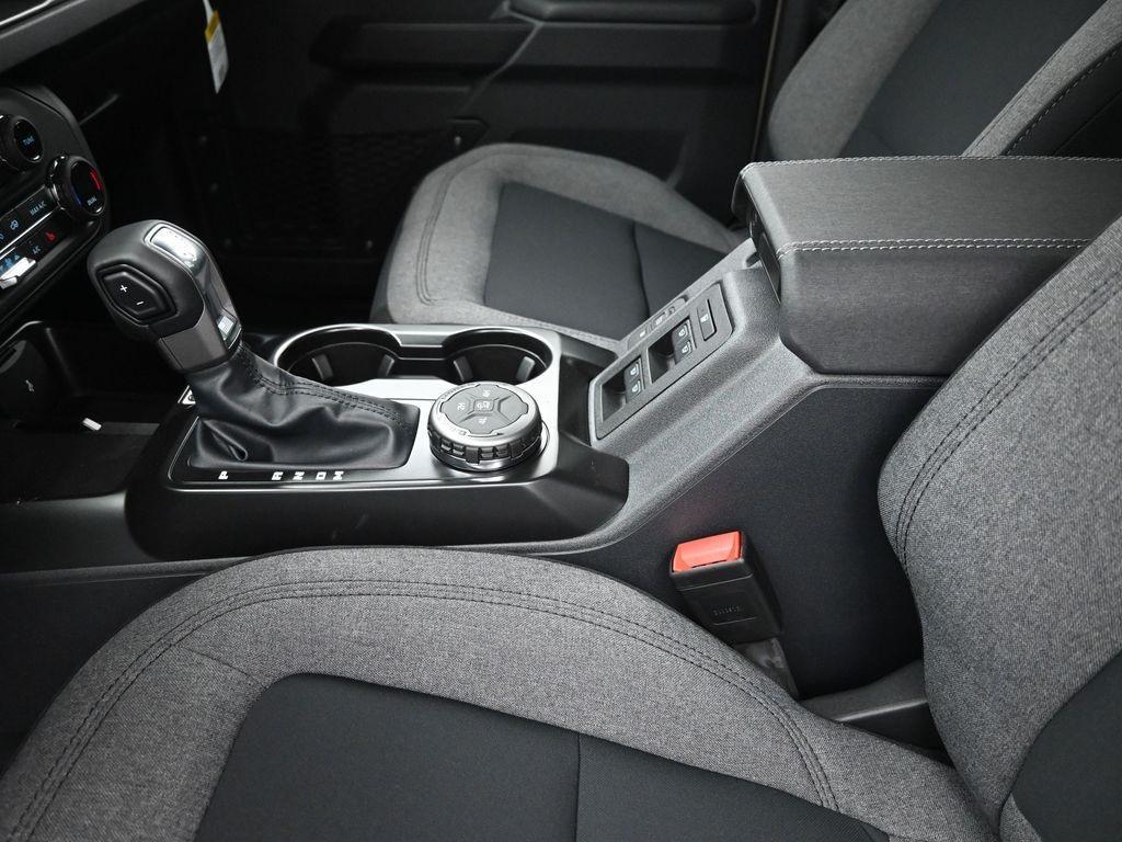 new 2025 Ford Bronco car, priced at $41,477