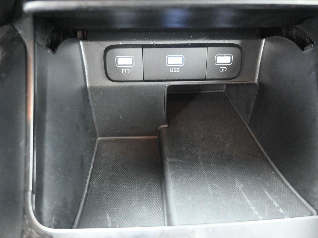 used 2023 Kia Sorento car, priced at $25,991