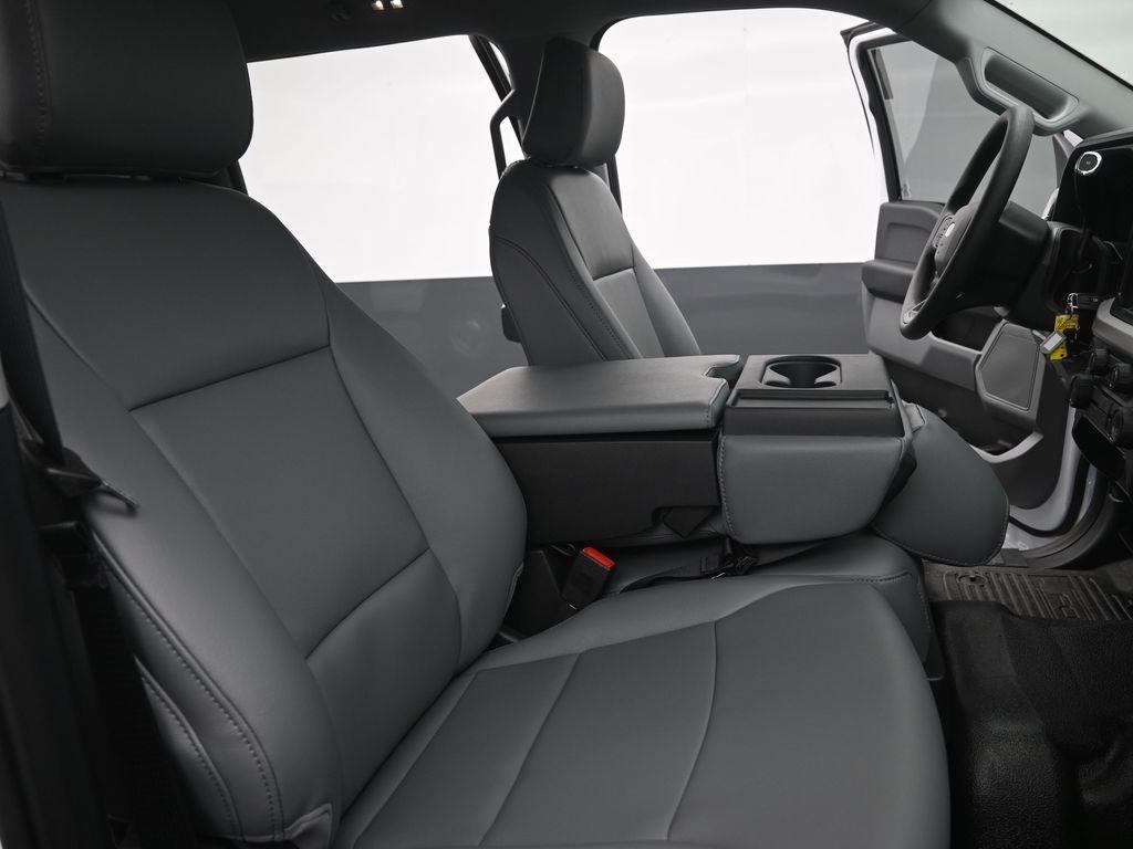 new 2025 Ford F-250 car, priced at $58,274