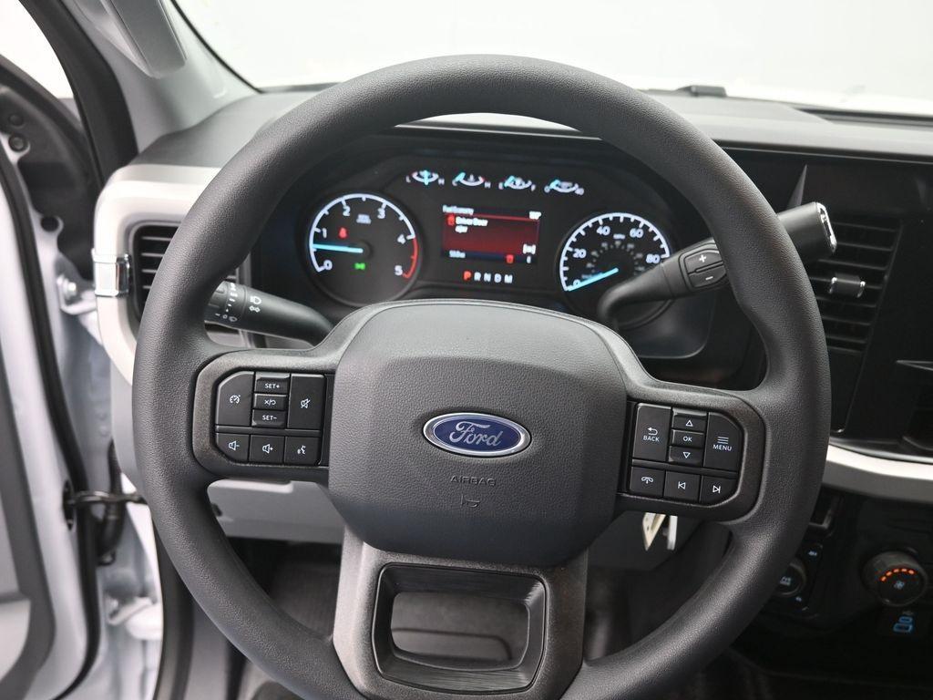 new 2025 Ford F-250 car, priced at $58,274