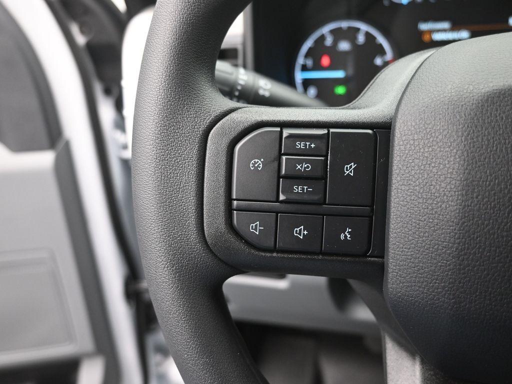 new 2025 Ford F-250 car, priced at $58,274