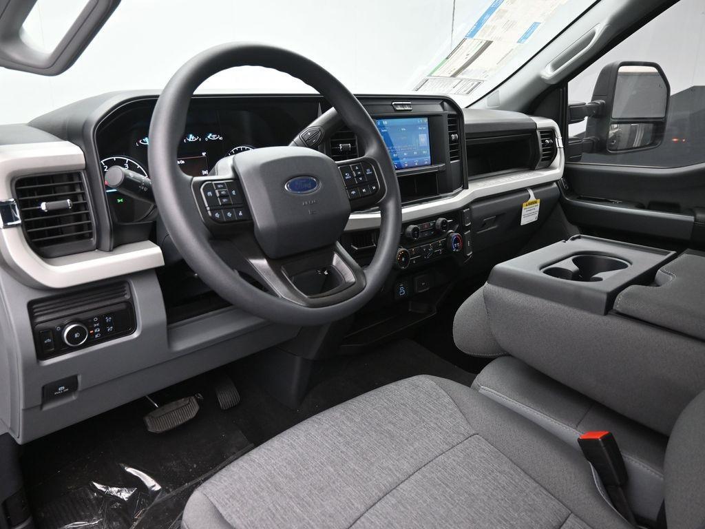 new 2025 Ford F-250 car, priced at $62,782