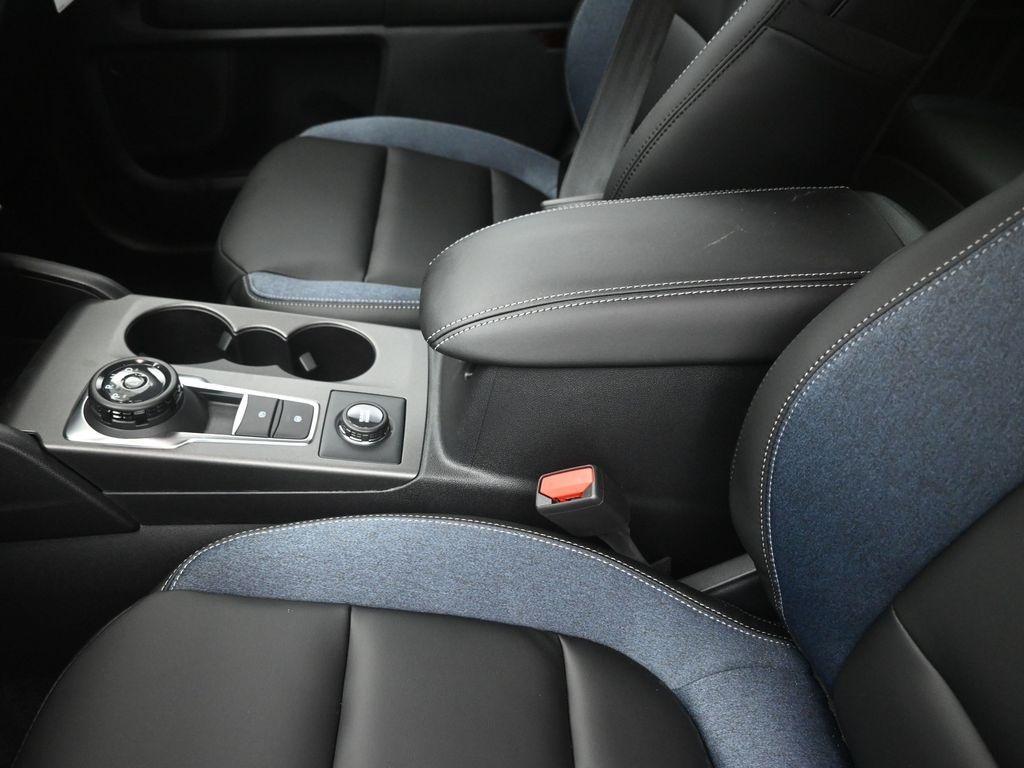 new 2025 Ford Bronco Sport car, priced at $33,291