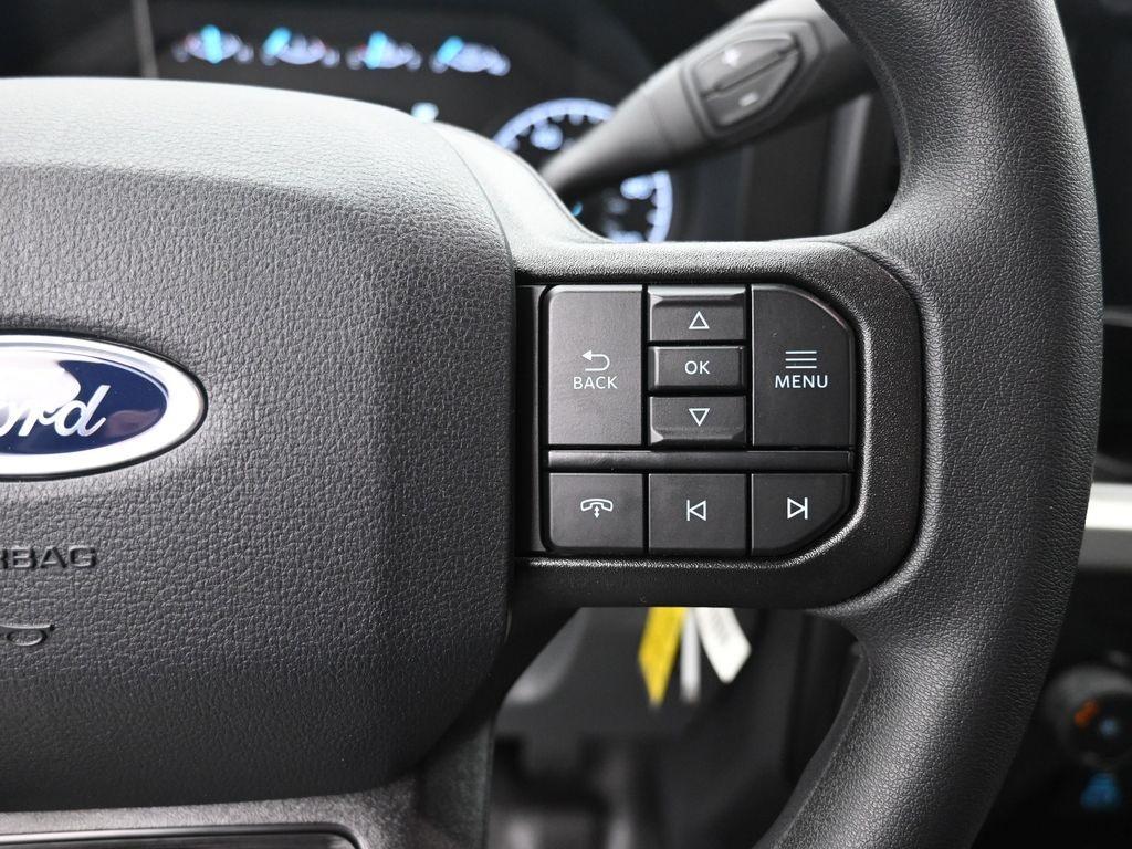 new 2025 Ford F-250 car, priced at $65,670
