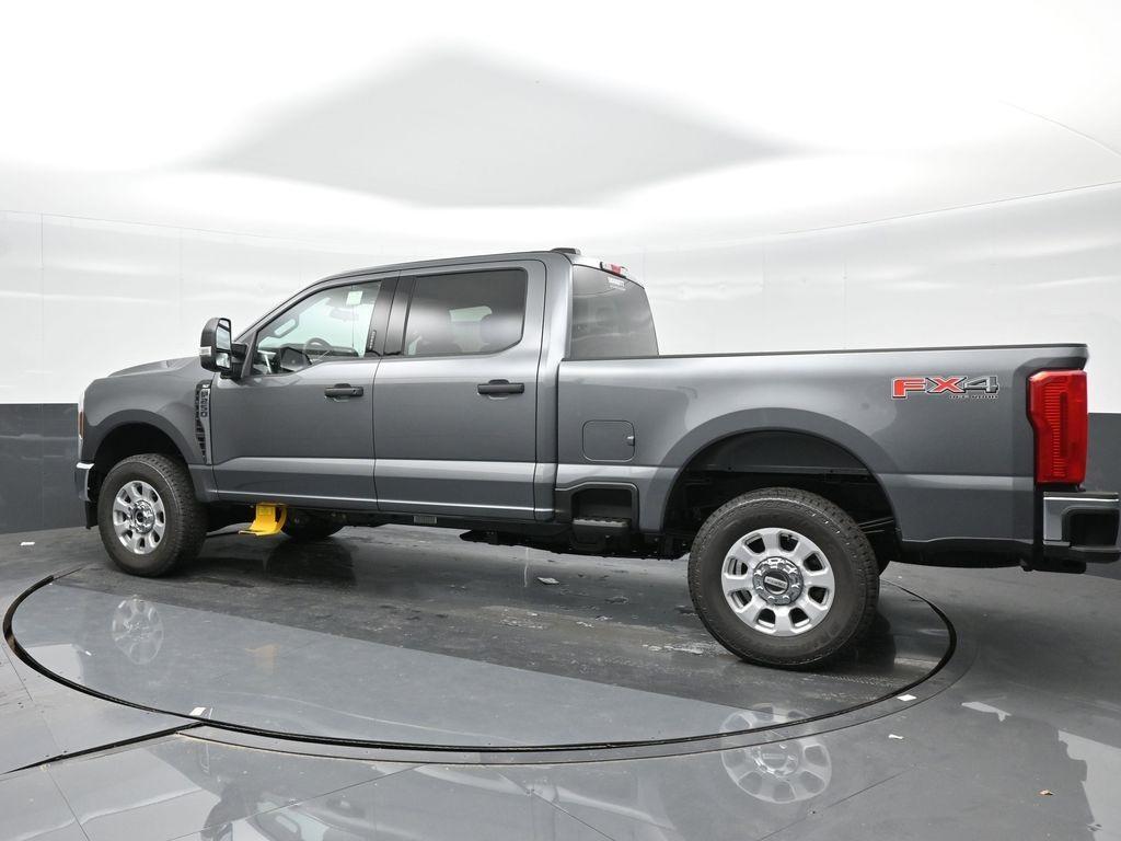 new 2024 Ford F-250 car, priced at $47,697