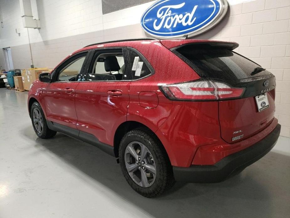 new 2024 Ford Edge car, priced at $29,572