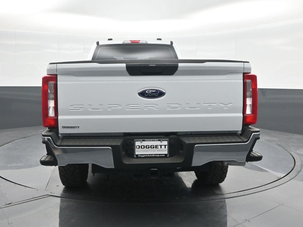 new 2025 Ford F-250 car, priced at $59,047