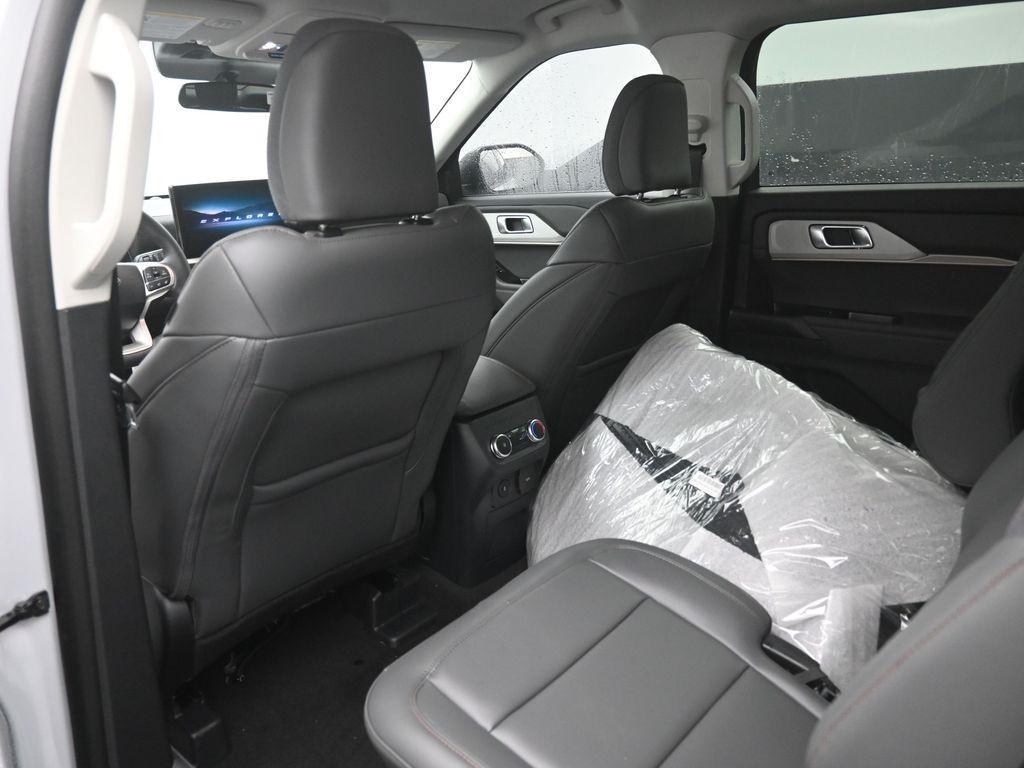 new 2025 Ford Explorer car, priced at $37,997