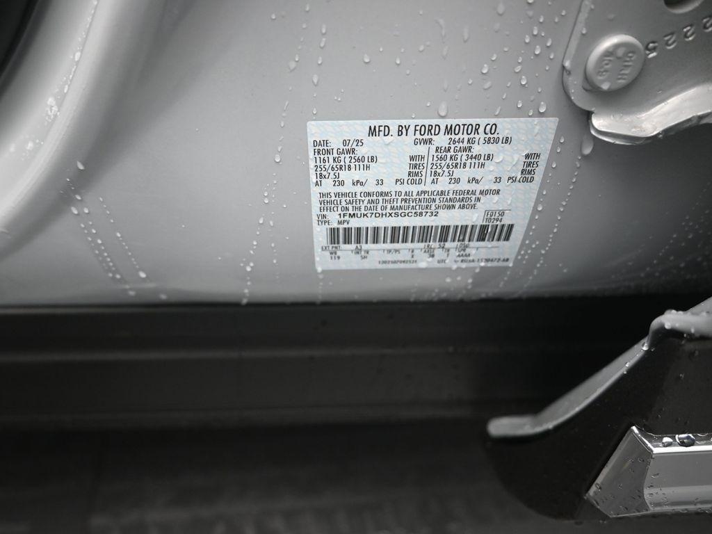 new 2025 Ford Explorer car, priced at $37,997
