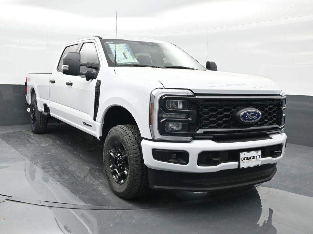 new 2024 Ford F-250 car, priced at $62,834