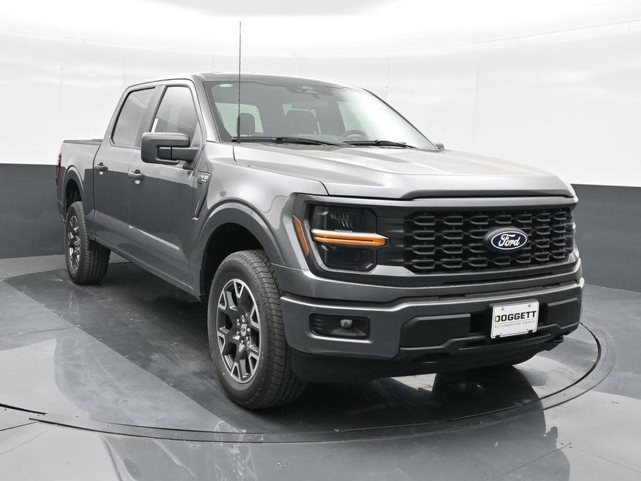 new 2024 Ford F-150 car, priced at $46,400