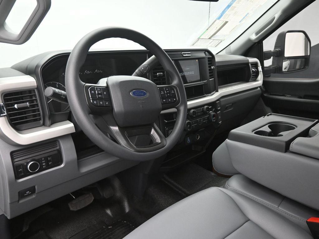new 2025 Ford F-250 car, priced at $59,374
