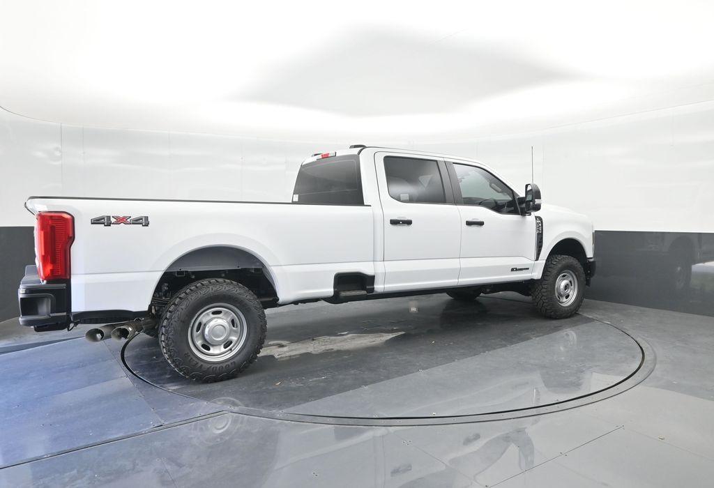 new 2025 Ford F-250 car, priced at $59,374