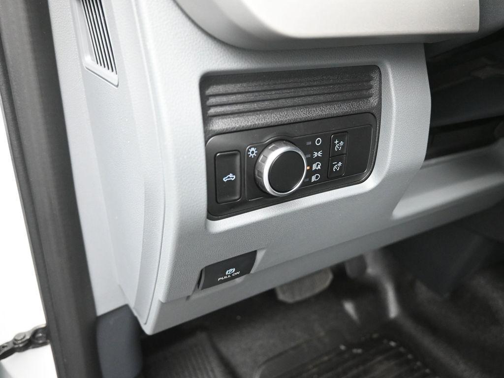 new 2025 Ford F-250 car, priced at $59,374