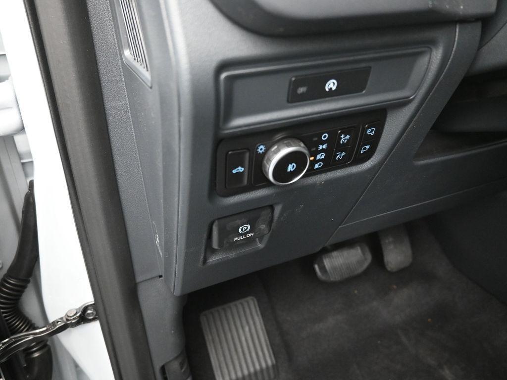 new 2025 Ford F-150 car, priced at $51,975
