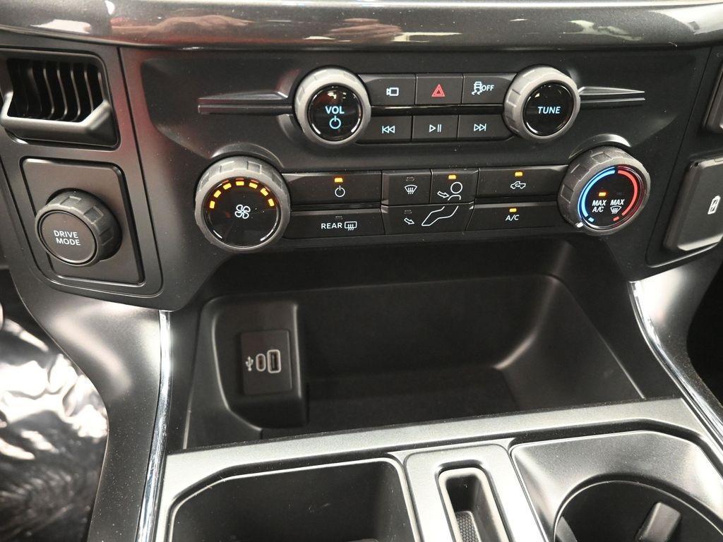 new 2025 Ford F-150 car, priced at $40,863