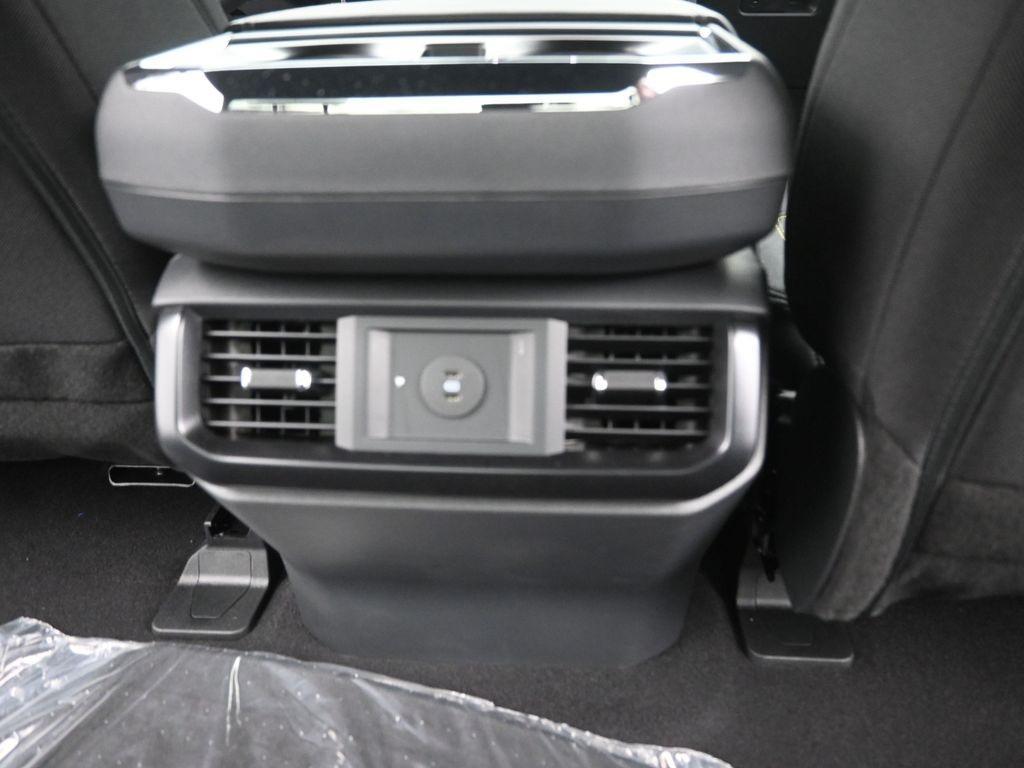 new 2025 Ford F-150 car, priced at $40,863