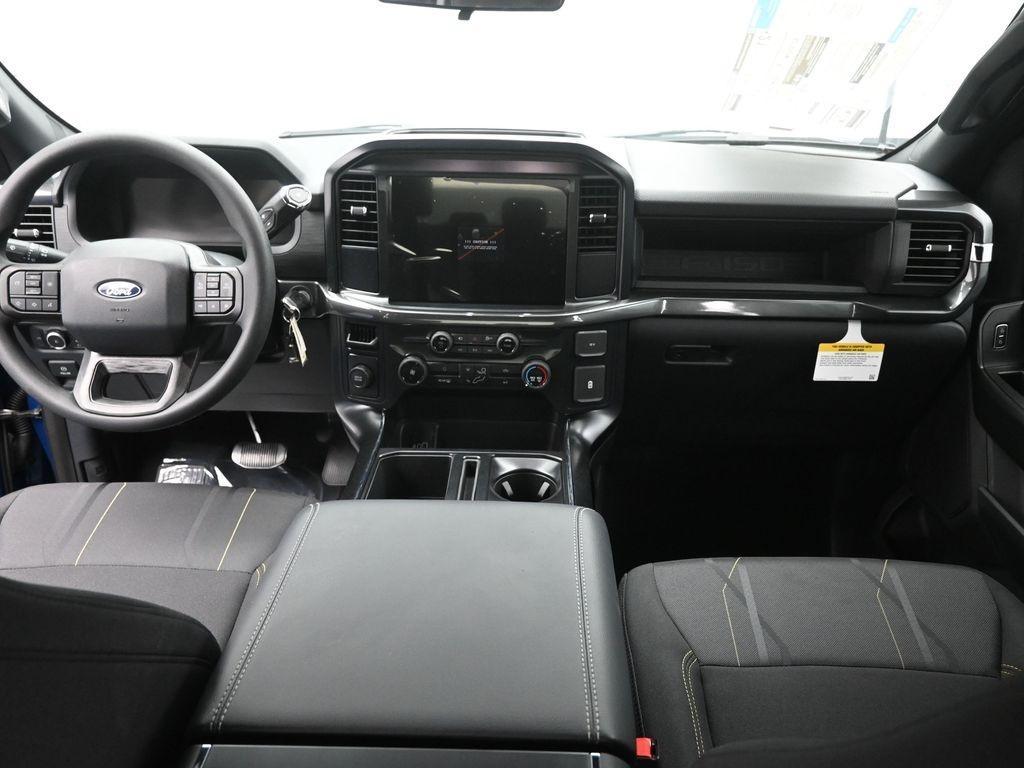 new 2025 Ford F-150 car, priced at $40,863