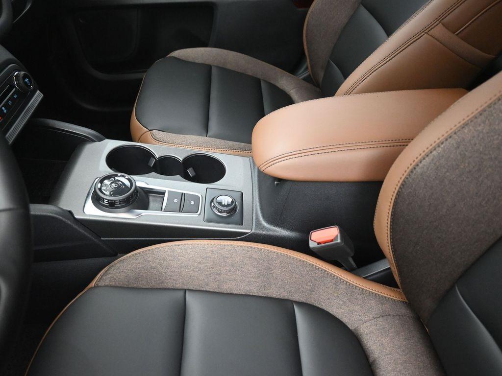 new 2025 Ford Bronco Sport car, priced at $33,401
