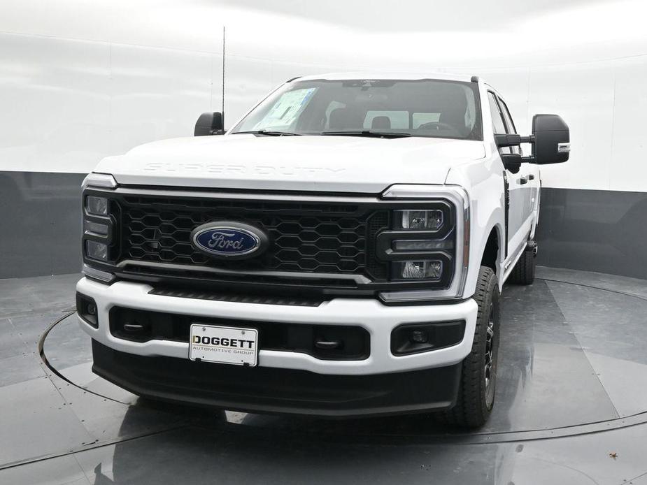 new 2024 Ford F-250 car, priced at $62,720