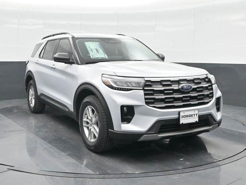 new 2025 Ford Explorer car, priced at $39,621