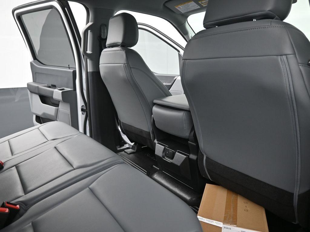 new 2025 Ford F-250 car, priced at $59,374