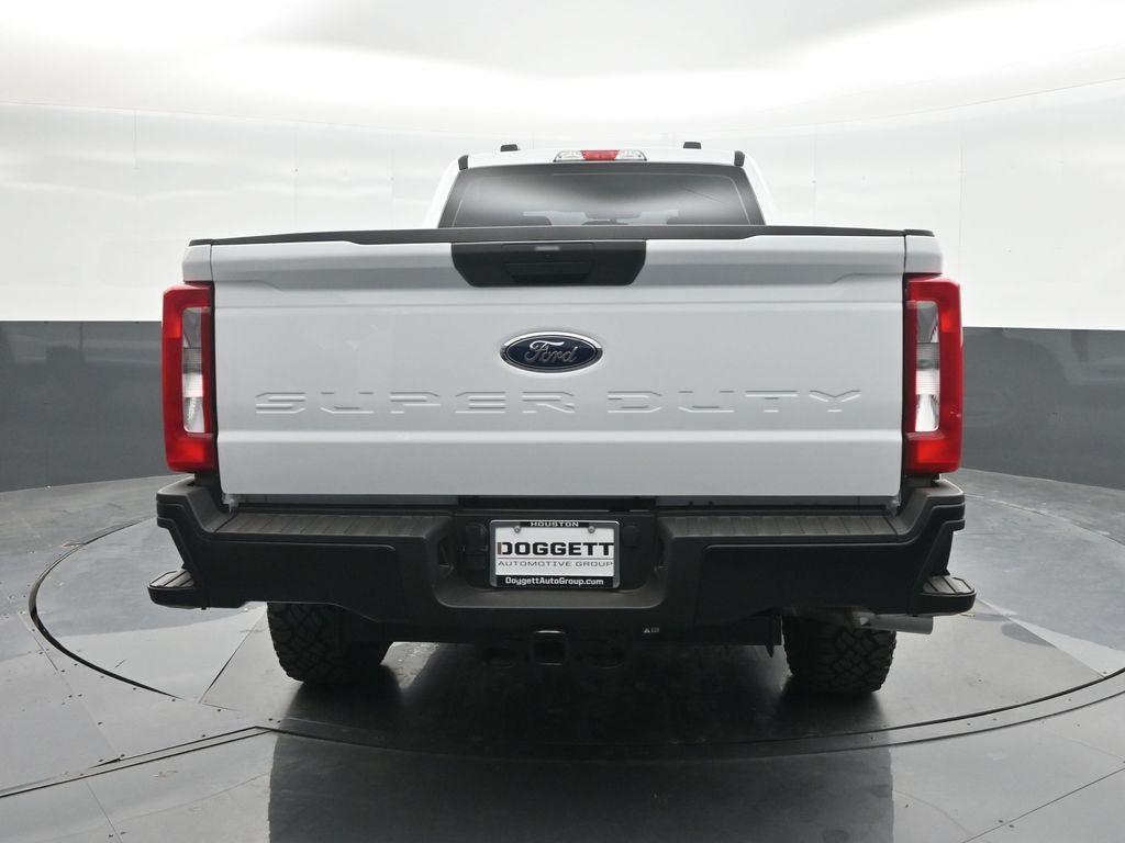 new 2025 Ford F-250 car, priced at $59,374