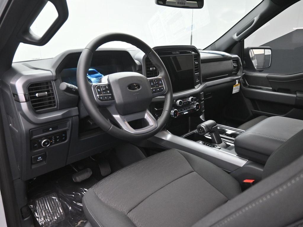 new 2025 Ford F-150 car, priced at $55,033