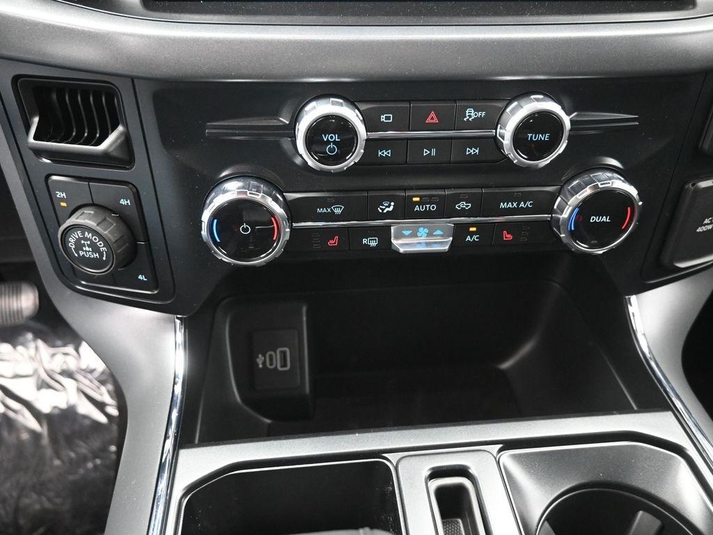 new 2025 Ford F-150 car, priced at $55,033