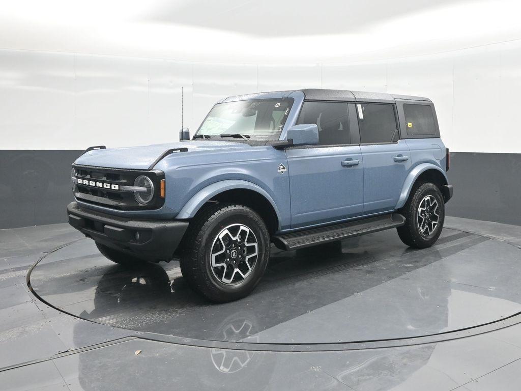 new 2025 Ford Bronco car, priced at $47,809