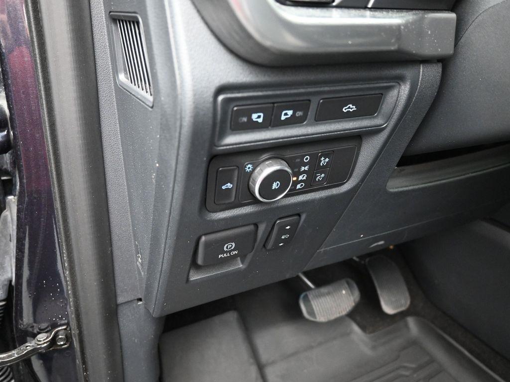 used 2021 Ford F-150 car, priced at $30,991