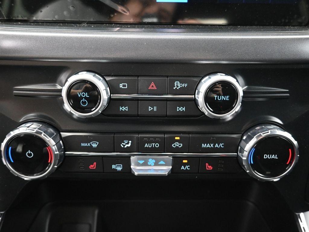 new 2025 Ford F-150 car, priced at $54,722