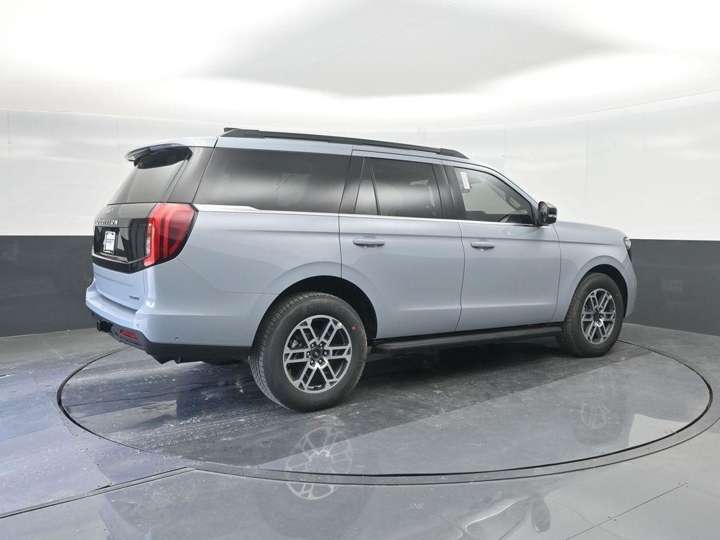 new 2025 Ford Expedition car, priced at $65,078