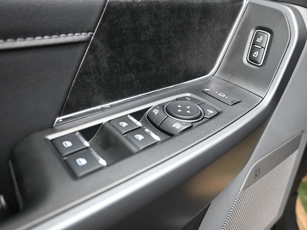 new 2025 Ford F-250 car, priced at $81,721