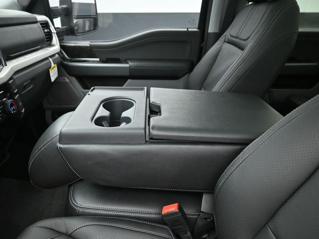 new 2025 Ford F-250 car, priced at $81,721