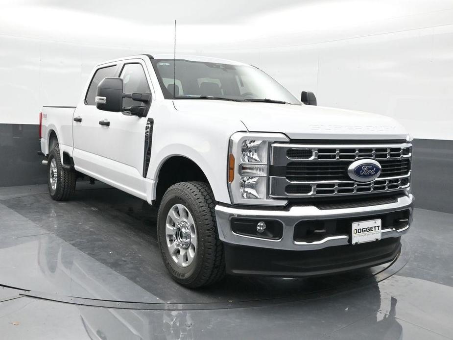 new 2024 Ford F-250 car, priced at $49,952