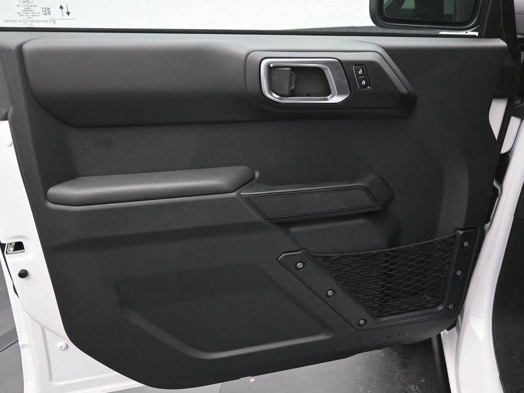 new 2025 Ford Bronco car, priced at $51,296