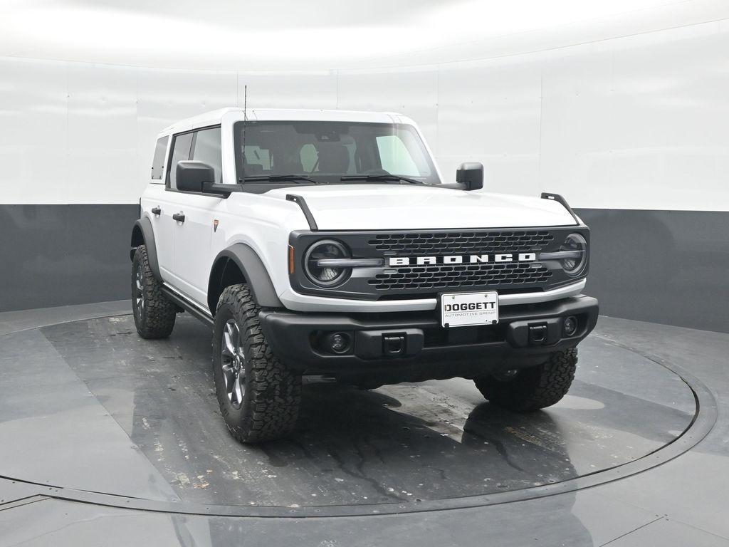 new 2025 Ford Bronco car, priced at $51,296