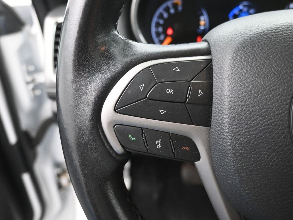 used 2020 Jeep Grand Cherokee car, priced at $22,321