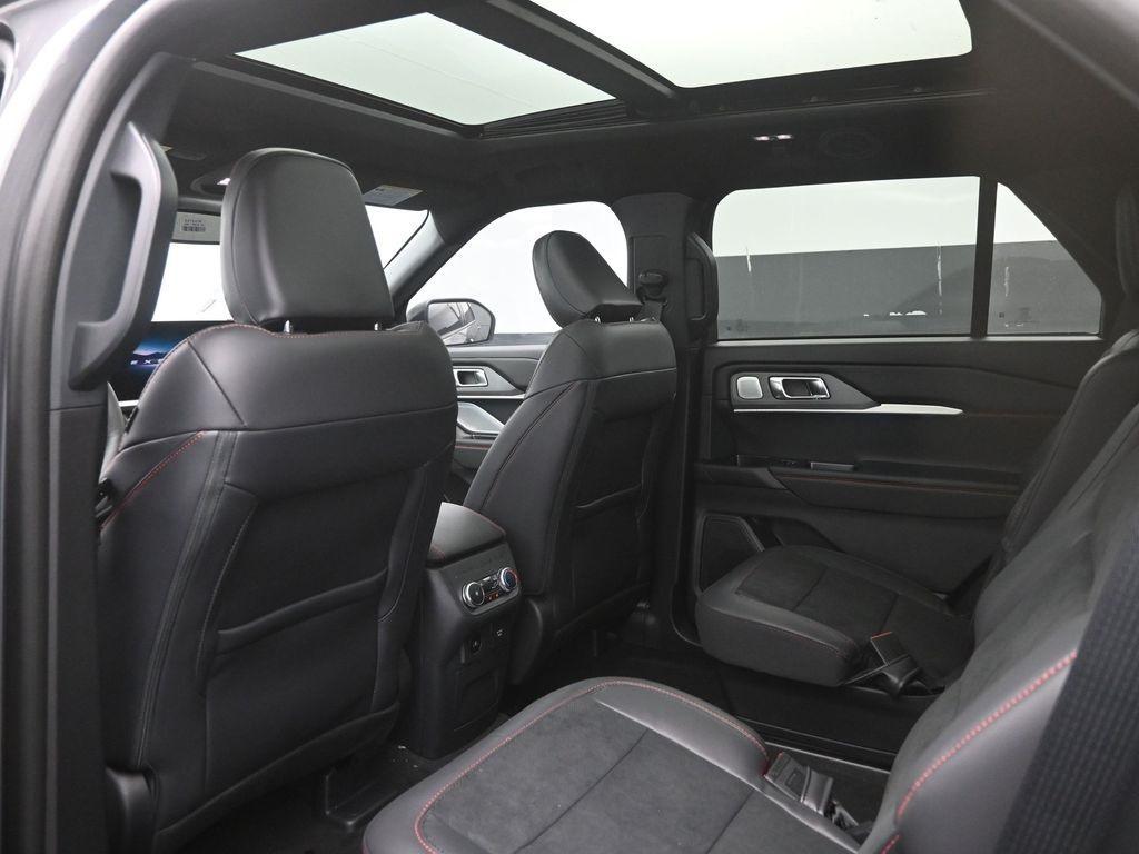new 2025 Ford Explorer car, priced at $52,475