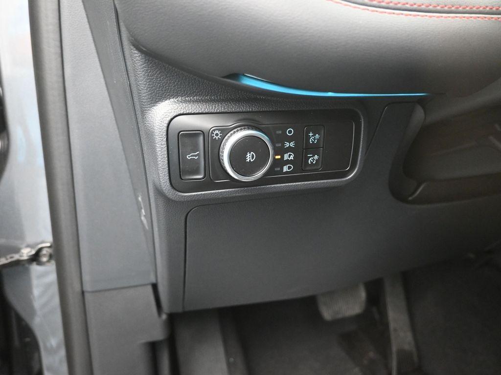 new 2025 Ford Explorer car, priced at $52,475