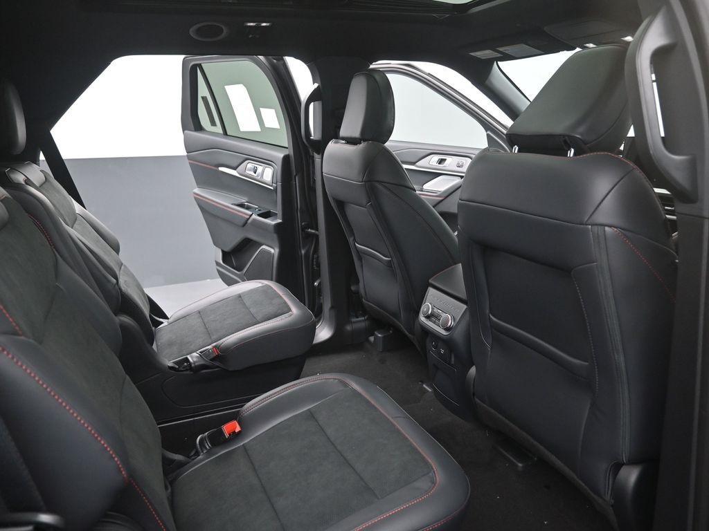new 2025 Ford Explorer car, priced at $52,475