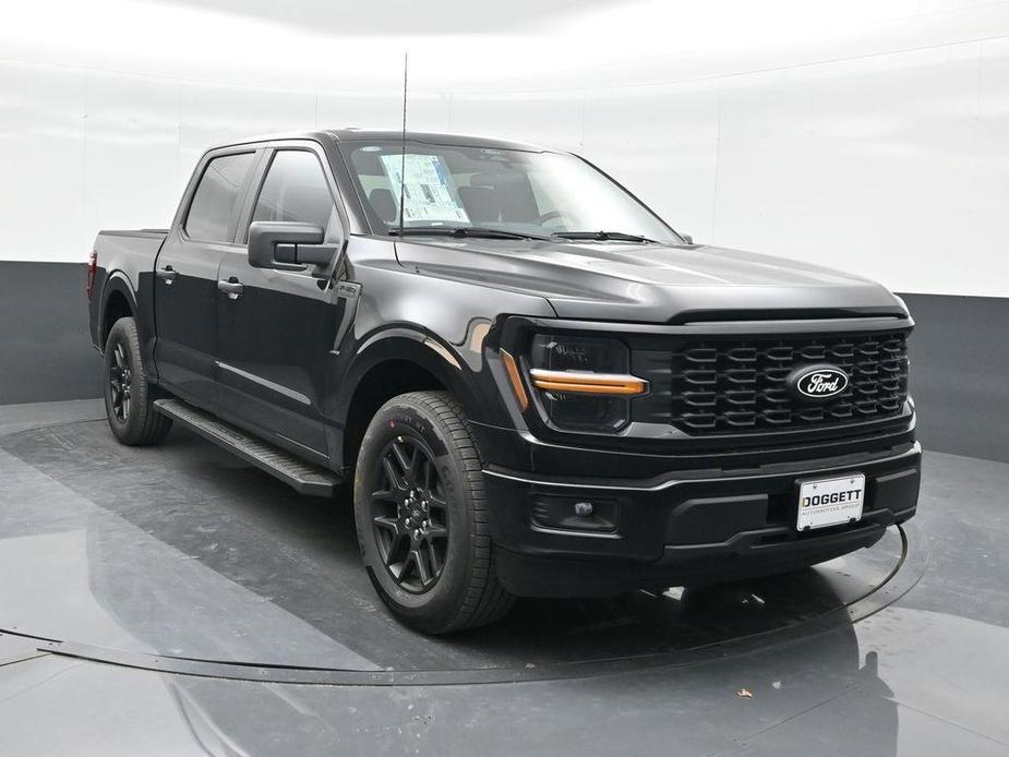 new 2024 Ford F-150 car, priced at $39,465